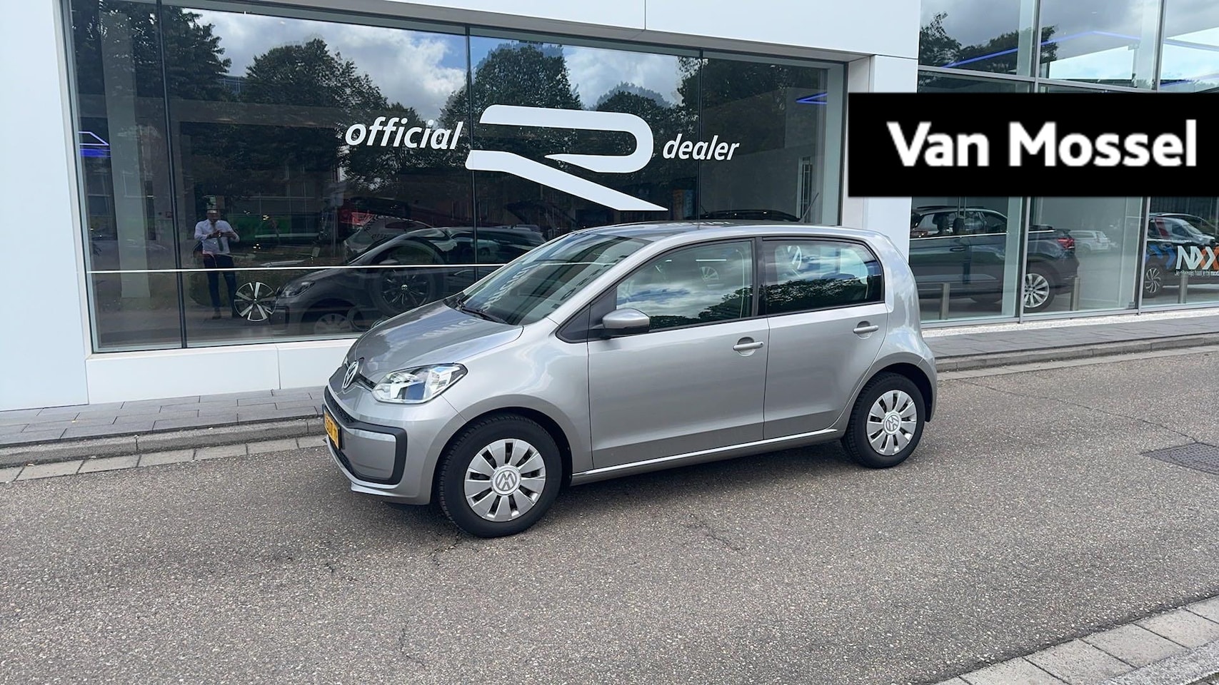 Volkswagen Up! - 1.0 BMT take up! | 60 PK | Airco | Stuurbediening | DAB+ | - AutoWereld.nl