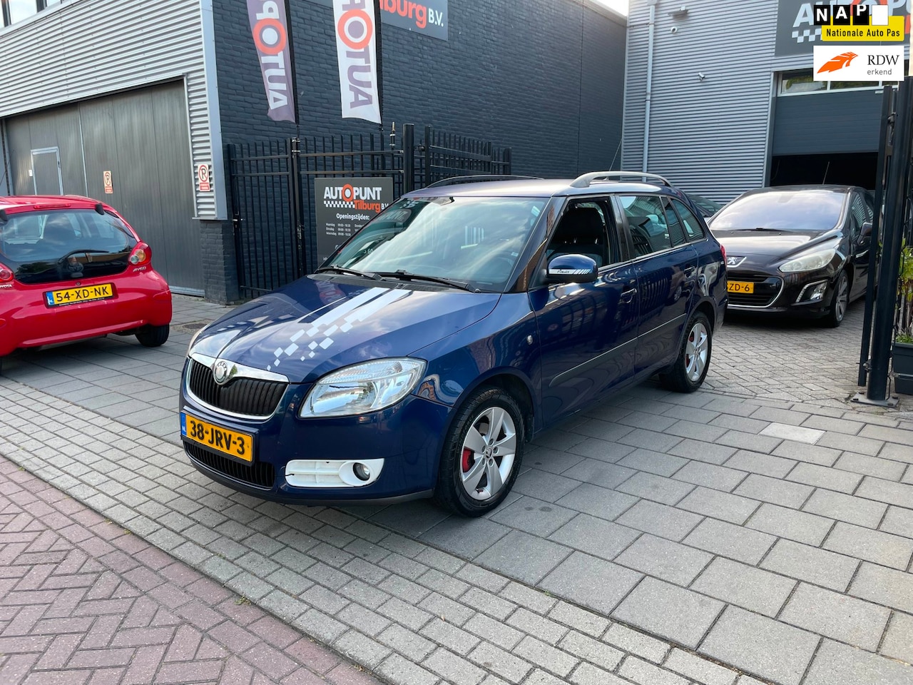 Skoda Fabia Combi - 1.2-12V Ambition Business Line Airco PDC NAP APK - AutoWereld.nl