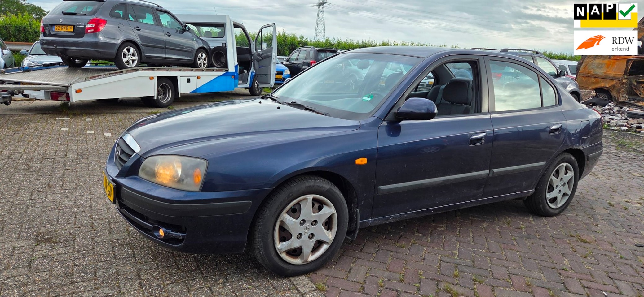 Hyundai Elantra - 1.6 i-16V Dynamic Airco - AutoWereld.nl