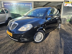 Lancia Y(psilon) - Ypsilon 1.2 Argento | 12MND GARANTIE | AIRCO | ELEC PAKKET | NIEUWE APK |