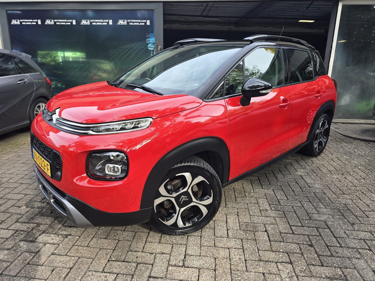 Citroën C3 Aircross - 1.2 PureTech S&S Shine | 2E EIGENAAR | 12MND GARANTIE | NAVI | CRUISE | LMV | TREKHAAK | - AutoWereld.nl