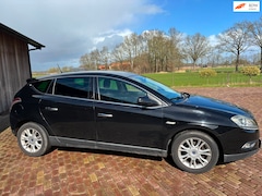 Lancia Delta - 1.4-16V Oro