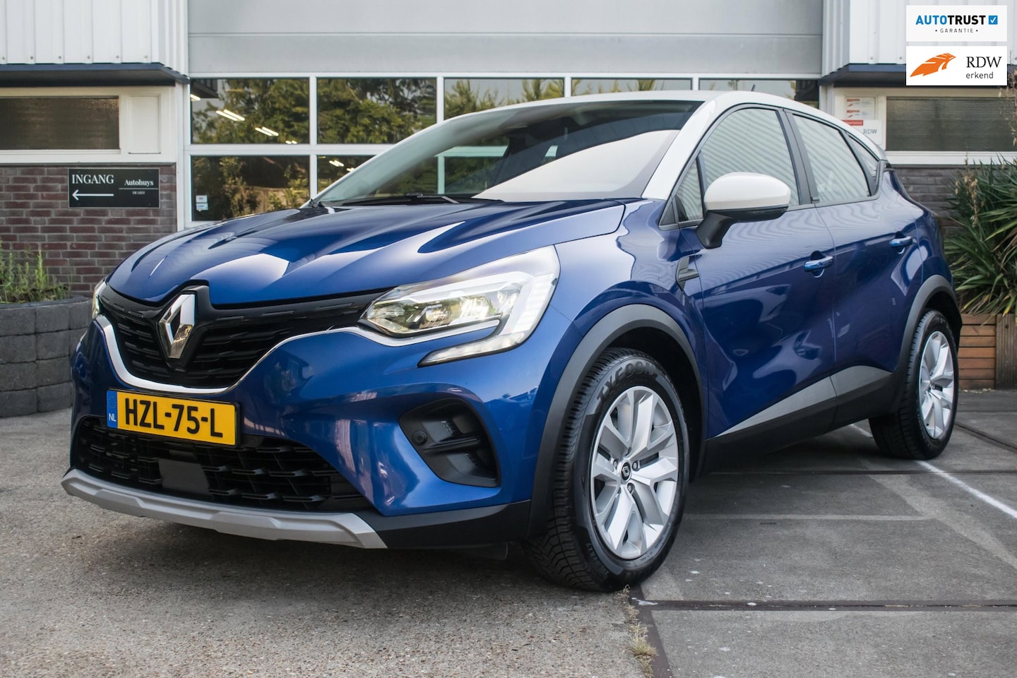 Renault Captur - 1.6 E-Tech Full Hybrid 145 Intens [ Dealeronderhouden Carplay Camera Keyless LED Digital D - AutoWereld.nl