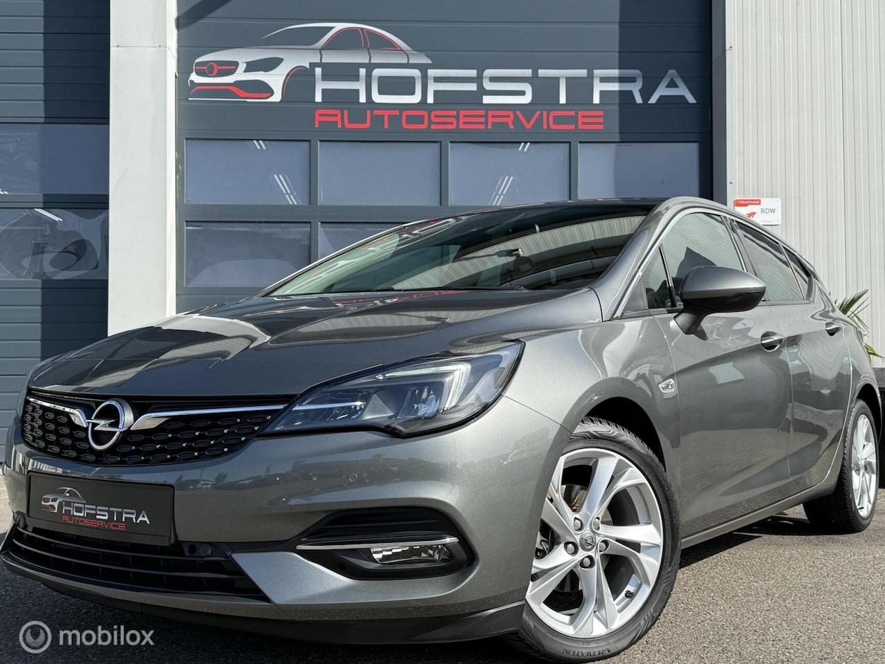 Opel Astra - 1.2 Launch Elegance CarPlay Camera Stoel/stuurverw Full-Led - AutoWereld.nl