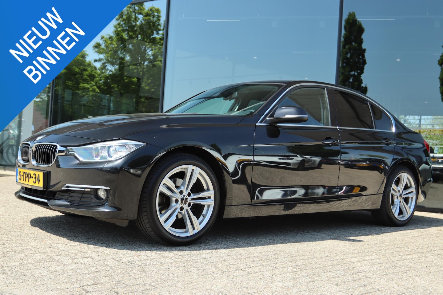 BMW 3-serie - 316I HIGH EXECUTIVE AUT. | LEDER | NAVI | STOELVERW. | PDC | LMV - AutoWereld.nl