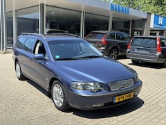 Volvo V70 - 2.4 170pk 7 Persoons BTW Netto €3223,