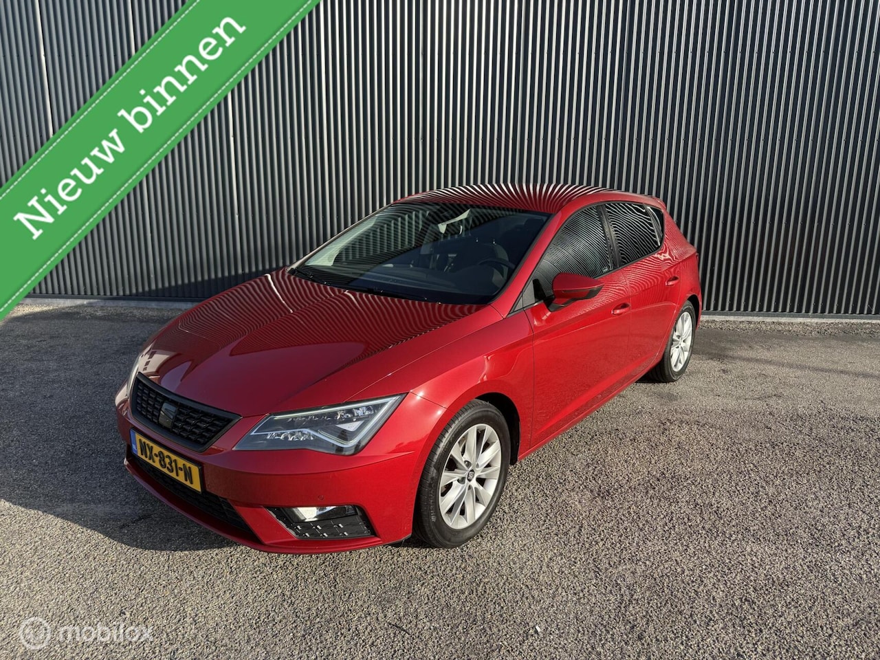 SEAT Leon - 1.0 EcoTSI Style Business Intense 1.0 EcoTSI Style Business Intense - AutoWereld.nl