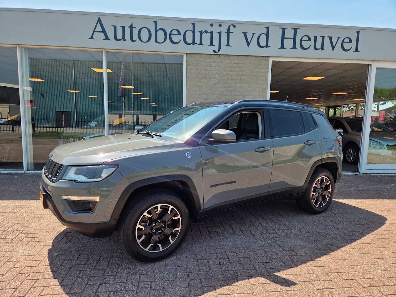 Jeep Compass - 4xe 240pk Plug-in Hybrid Trailhawk *Carplay*Leder*Camera*Stoel/Stuur verw.* Rijklaar - AutoWereld.nl