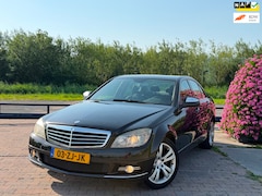 Mercedes-Benz C-klasse - 180 K Avantgarde | Leer | Trekhaak | Android