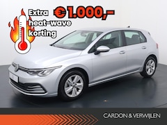 Volkswagen Golf - 1.0 TSI Life | 110 PK | Adaptive cruise control | Climate control | Navigatiesysteem | Par