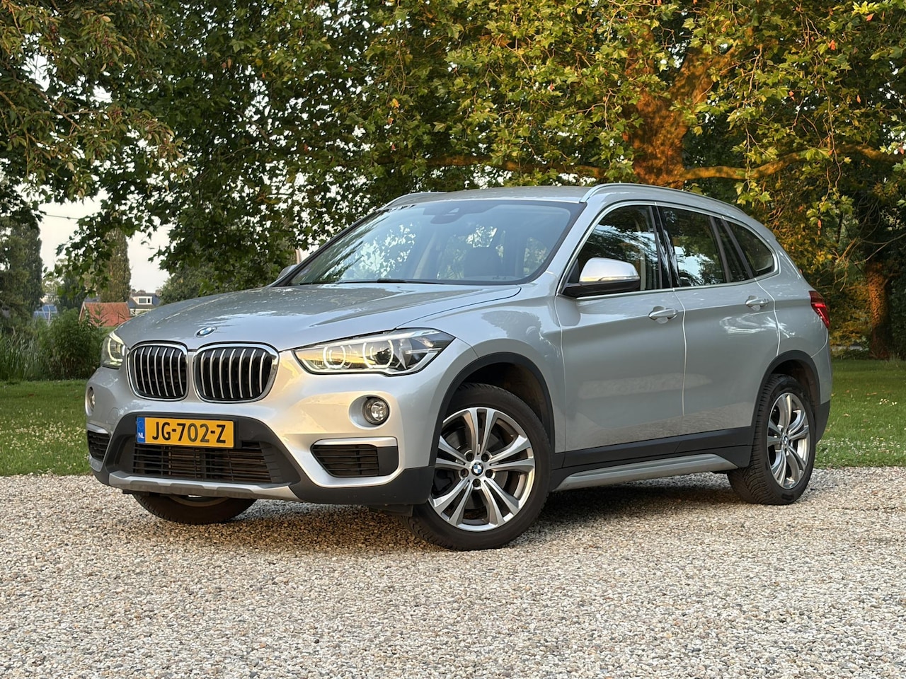 BMW X1 - 2.0i Executive Aut8, Hud, Leer, Gr. Navi, Trekhaak - AutoWereld.nl