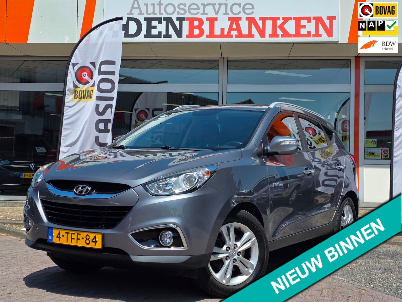 Hyundai ix35 - 1.6i GDI i-Magine BJ.2014 / Navi / Climate Control / Camera / Pdc / 17"Lmv / Trekhaak !! - AutoWereld.nl