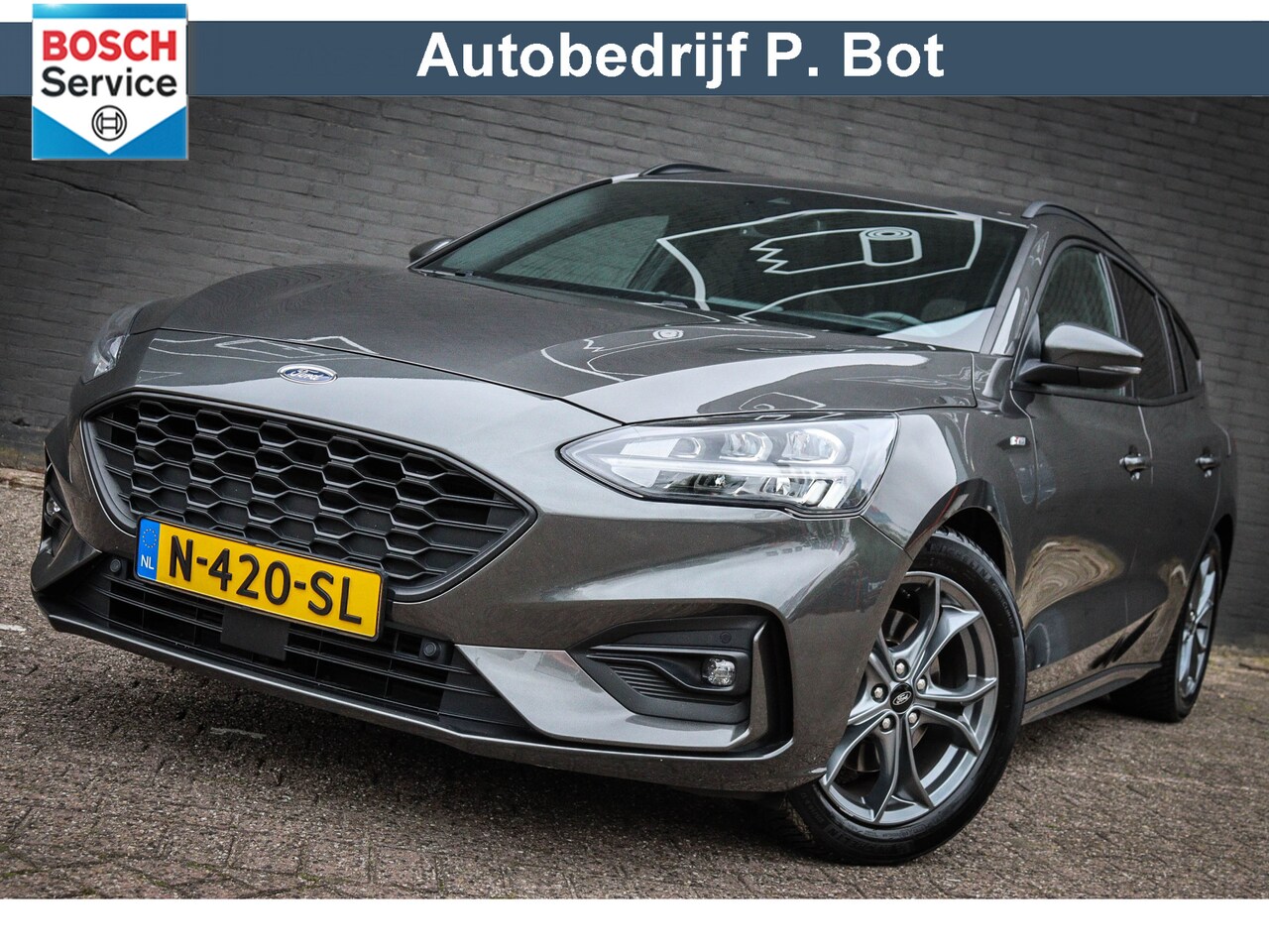 Ford Focus Wagon - 1.0 EcoBoost Hybrid ST Line X Business Navi/Camera - AutoWereld.nl