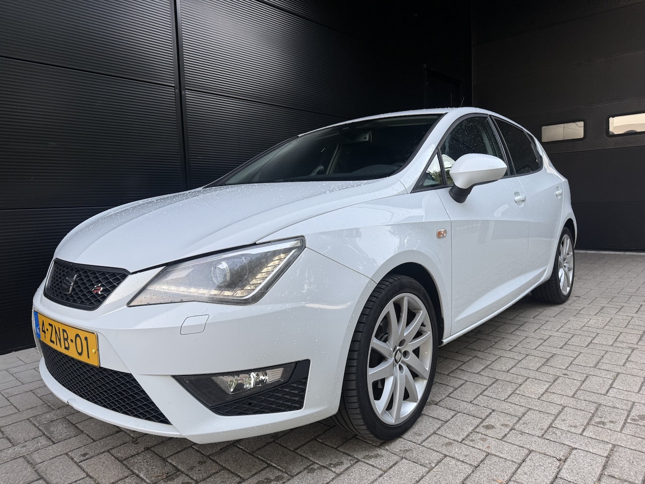 SEAT Ibiza SC - 1.2 TSI FR trekhaak, xenon, 3 mnd bovag - AutoWereld.nl