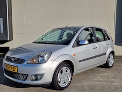 Ford Fiesta - 1.4-16V Futura Airco/Trekhaak/5-drs/Nieuwe Distributieriem