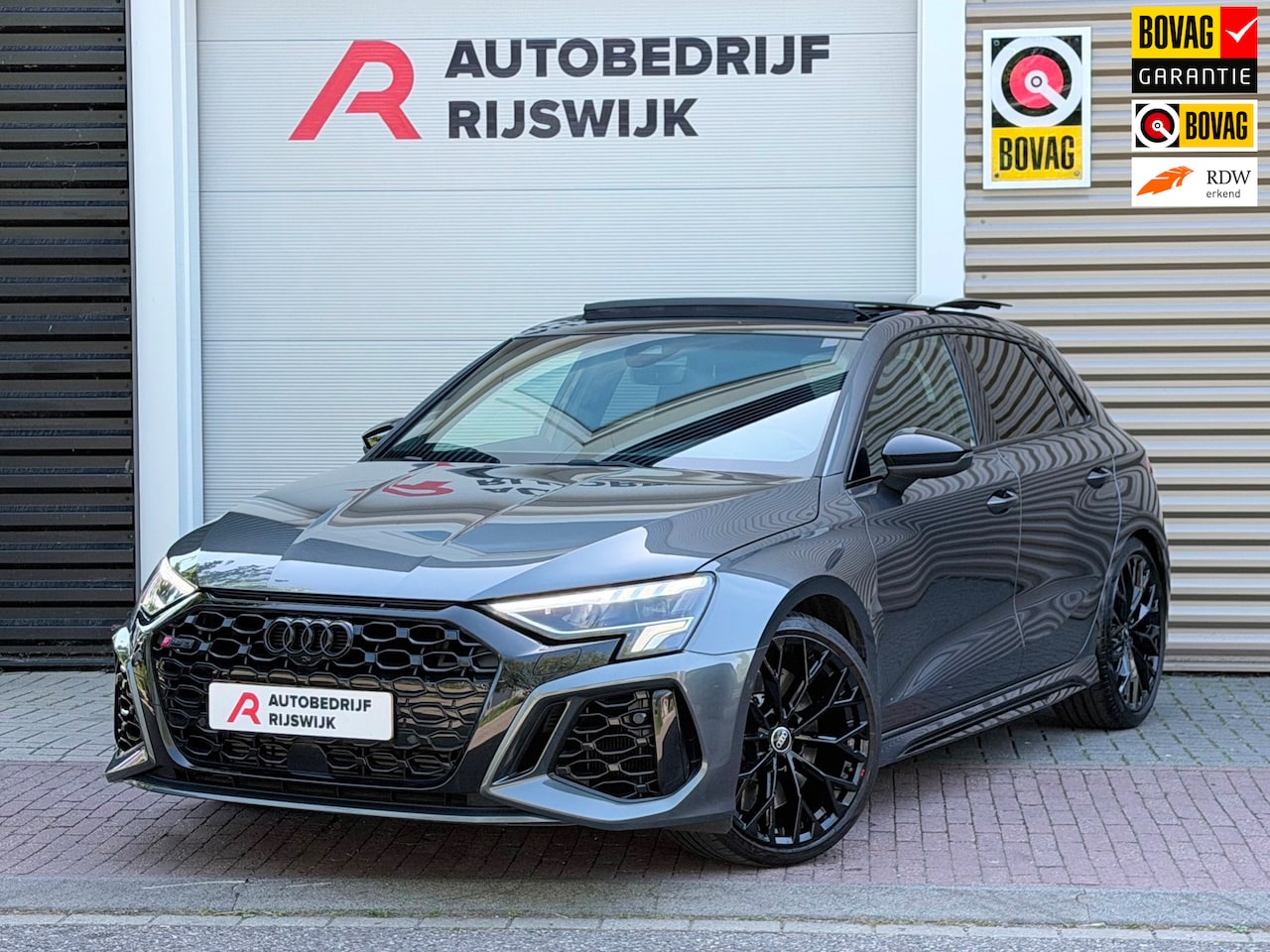 Audi A3 Sportback - 2.5 TFSI RS 3 quattro Pano/Sfeer/B&O - AutoWereld.nl