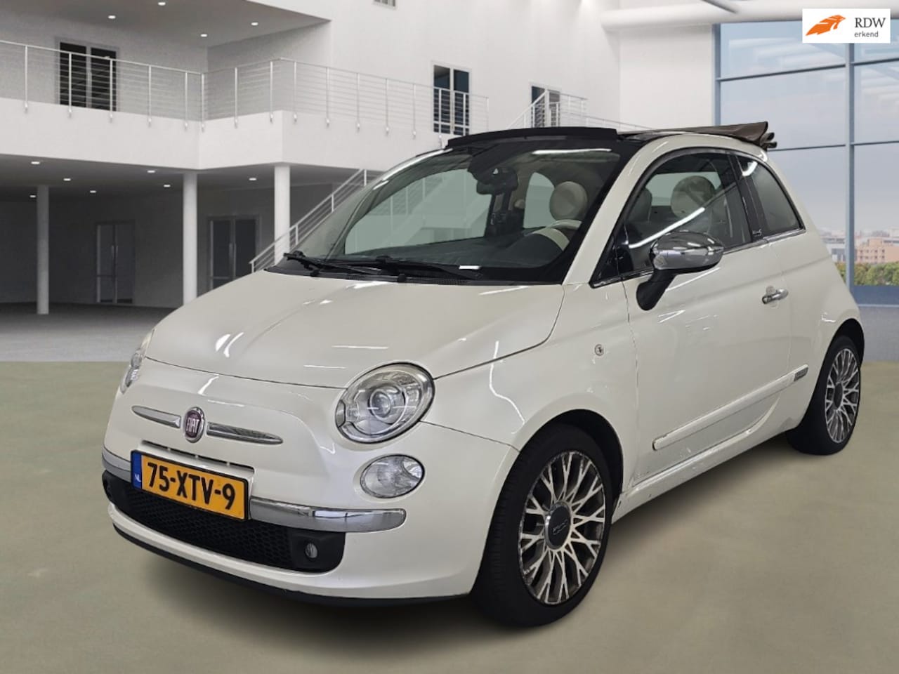 Fiat 500 C - 0.9 TwinAir Rock 0.9 TwinAir Rock - AutoWereld.nl