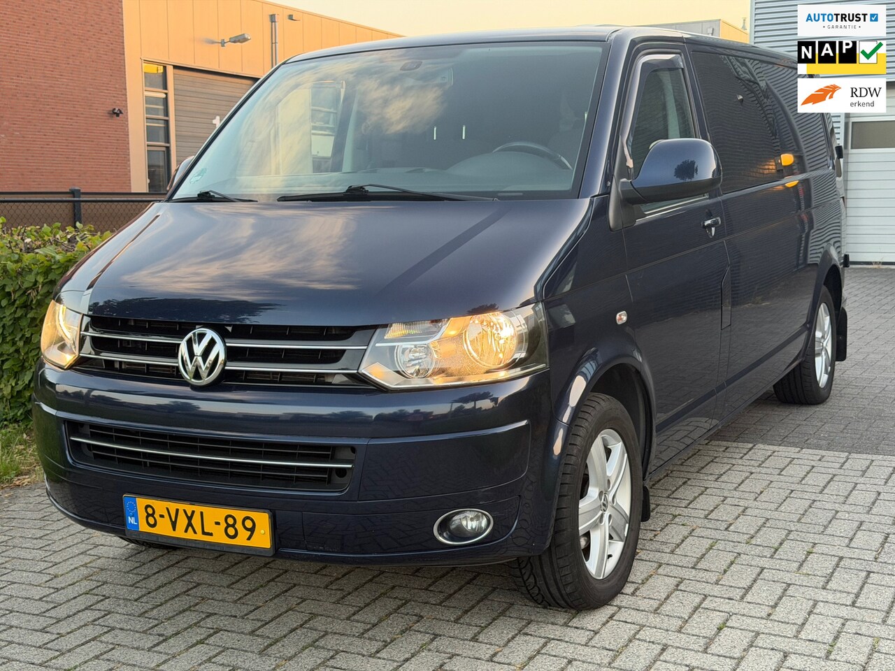 Volkswagen Transporter - 2.0 TDI L2H1 4Motion DC Comfortline 2.0 TDI L2H1 4Motion DC Comfortline - AutoWereld.nl