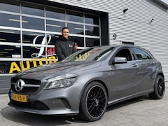 Mercedes-Benz A-klasse - 180 BlueEfficiency URBAN - Navigatie I Airco I PDC I Sport interieur & 19 inch Velgen I De