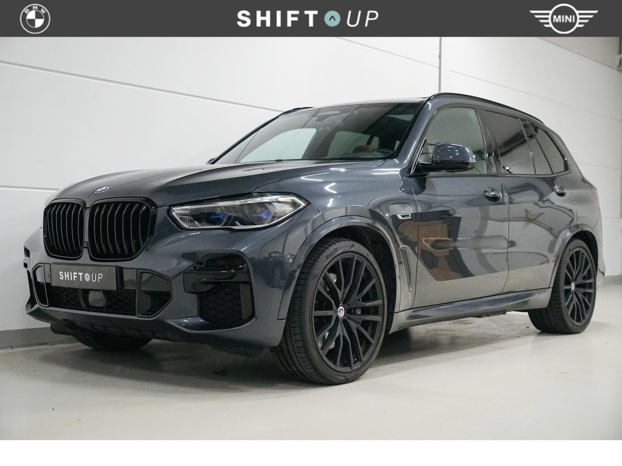 BMW X5 - xDrive45e M-Sport | Panoramadak | Laser | CoPilot | Elektr. Trekhaak - AutoWereld.nl