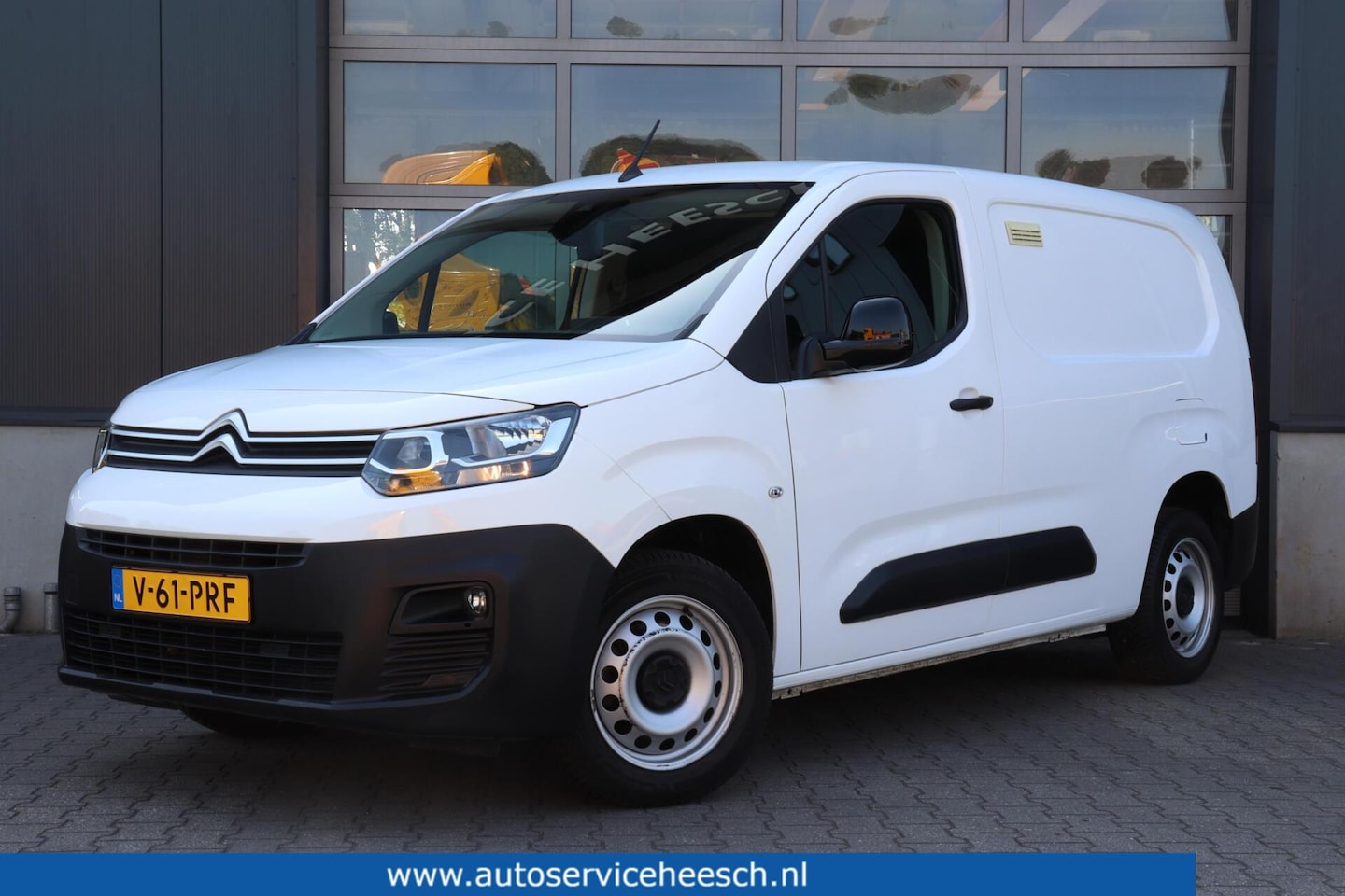 Citroën Berlingo XL - bestel 1.5 BlueHDI l L2H1 l NAVI l AIRCO l CAMERA l LANE KEEPING - AutoWereld.nl