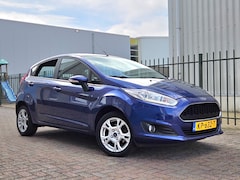 Ford Fiesta - 1.0 Airco-Cruise-Navigatie-Pdc-Led-Sportvelgen