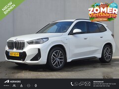 BMW X1 - xDrive25e M-Sport / Fabrieksgarantie t/m 12-2027 / Accu SOH 96, 33% / Trekgewicht 1.700 kg