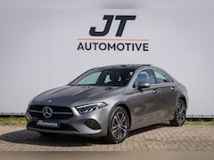 Mercedes-Benz A-klasse - A250E Star edition Luxury Panoramadak | Stoelverwarming | Camera | PDC | Half ledere bekle