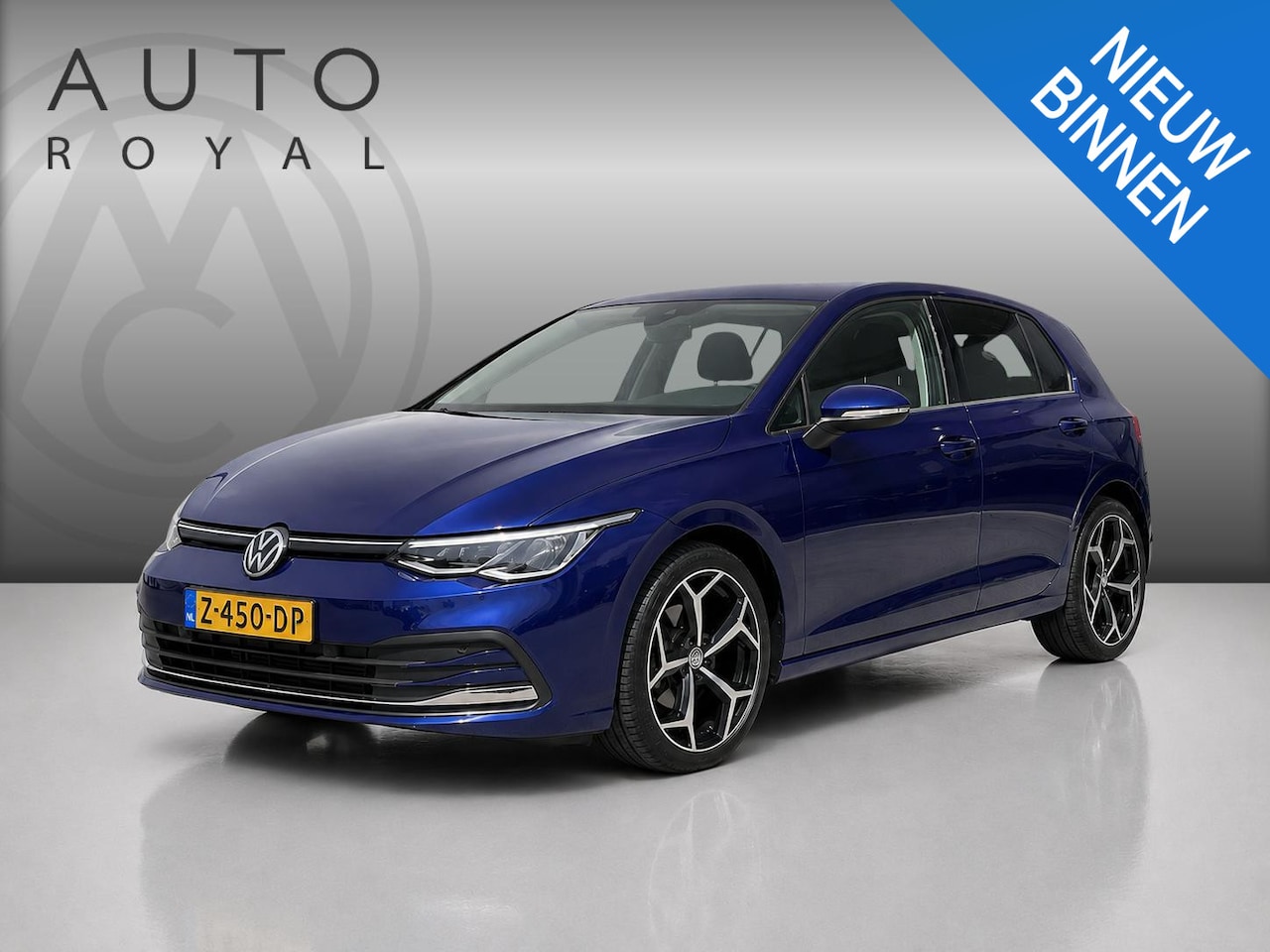 Volkswagen Golf - 1.5 eTSI Hybrid Life R-Line AUTOMAAT | APPLE CARPLAY | NAVIGATIE | MULTIMEDIA | STOELVERWA - AutoWereld.nl