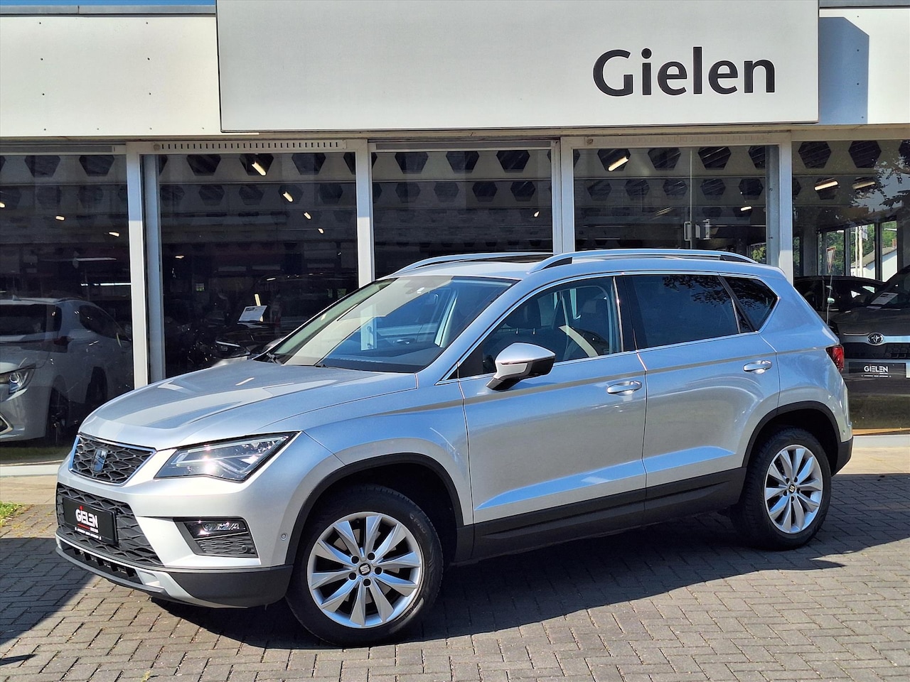 SEAT Ateca - 1.0 EcoTSI Limited Edition | Trekhaak, Panoramadak, Navigatie, LED, Parkeersensoren, Apple - AutoWereld.nl