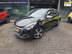 Peugeot 208 - 1.2 PureTech Allure | AUTOMAAT | 12MND GARANTIE | NL AUTO | NIEUWE APK | NAVI | LMV |