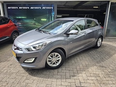 Hyundai i30 - 1.6 GDI Business Edition | 1E EIGENAAR | 12MND GARANTIE | NAVI | CAMERA | CRUISE | AIRCO |
