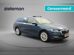 Skoda Octavia Combi - 1.5 TSI First Edition - Panorama, Digitaal Cockpit, Carplay, Stoelverw. Trekhaak GERESERVE