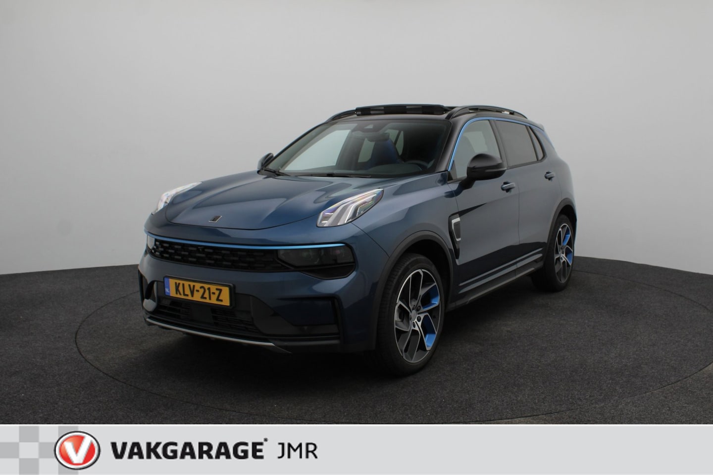 Lynk & Co 01 - 1.5 Zwarte hemel Pano dak - AutoWereld.nl