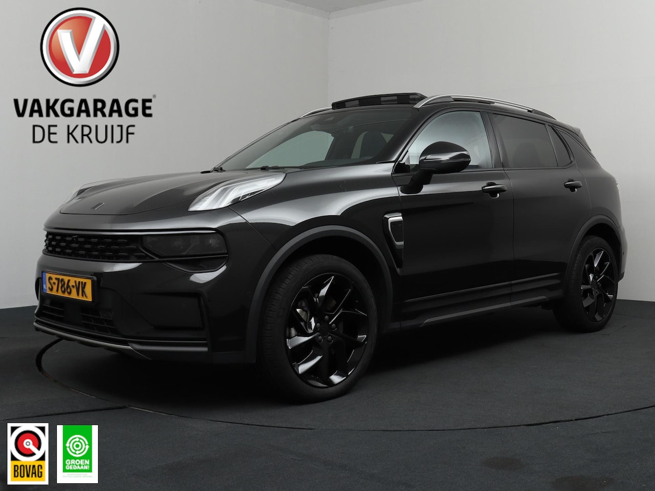Lynk & Co 01 - 1.5 PHEV Black Edition Donkere hemel ACC | Pano | 360° Camera! - AutoWereld.nl