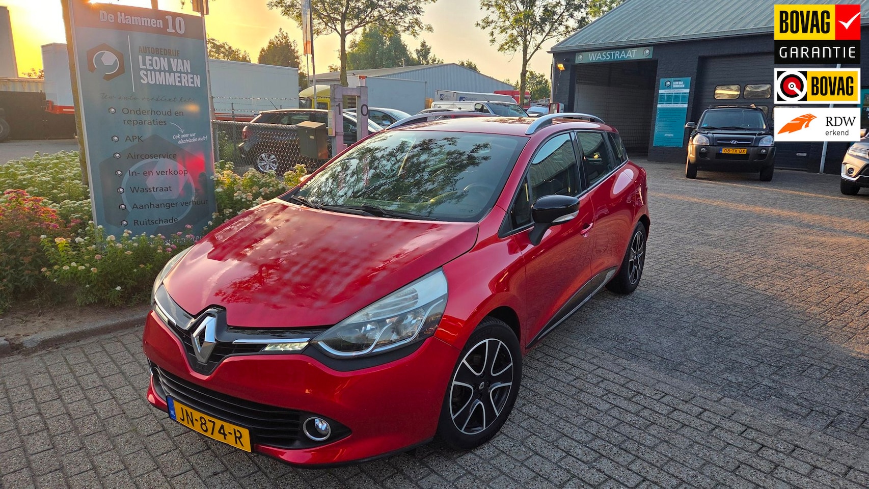 Renault Clio Estate - 0.9 TCe Dynamique l Lage kmstand l Clima l Cruise control l Trekhaak l Navi - AutoWereld.nl