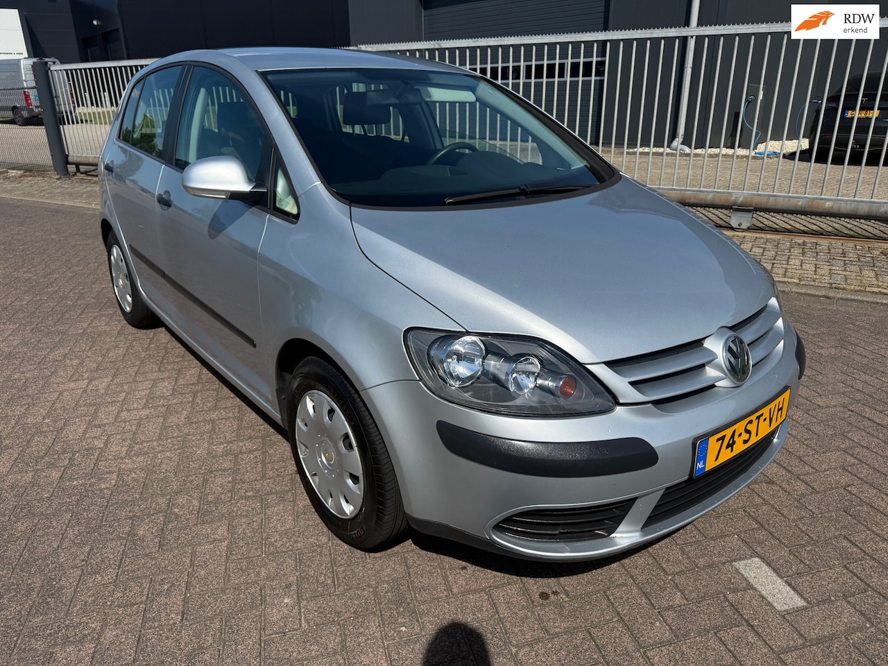 Volkswagen Golf Plus - 1.6 FSI Goal **NWE APK** ZEER NETJES** - AutoWereld.nl