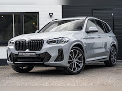 BMW X3 - XDrive30e M-sport Brooklyn Grau Pano LASER HUD Memory