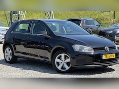 Volkswagen Golf - 1.2 TSI