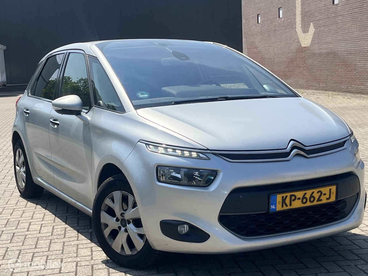Citroën C4 Picasso - 1.2 bouwjaar 2016, Airco, Trekhaak,Navi. Nette auto! - AutoWereld.nl