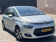 Citroën C4 Picasso - 1.2 bouwjaar 2016, Airco, Trekhaak, Navi. Nette auto