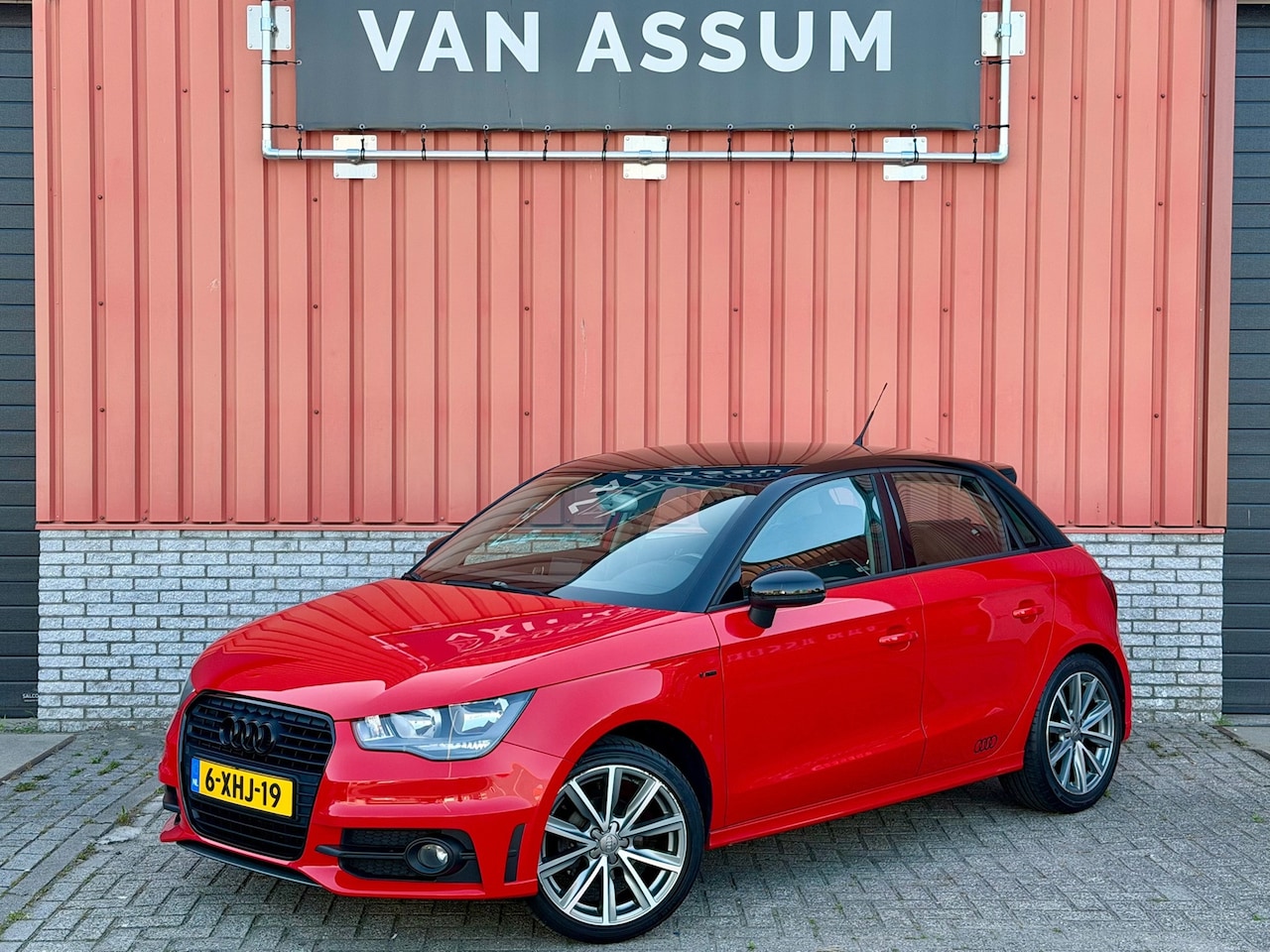 Audi A1 Sportback - 1.2 TFSI S-Line Airco Cruise NAP BT Navi - AutoWereld.nl
