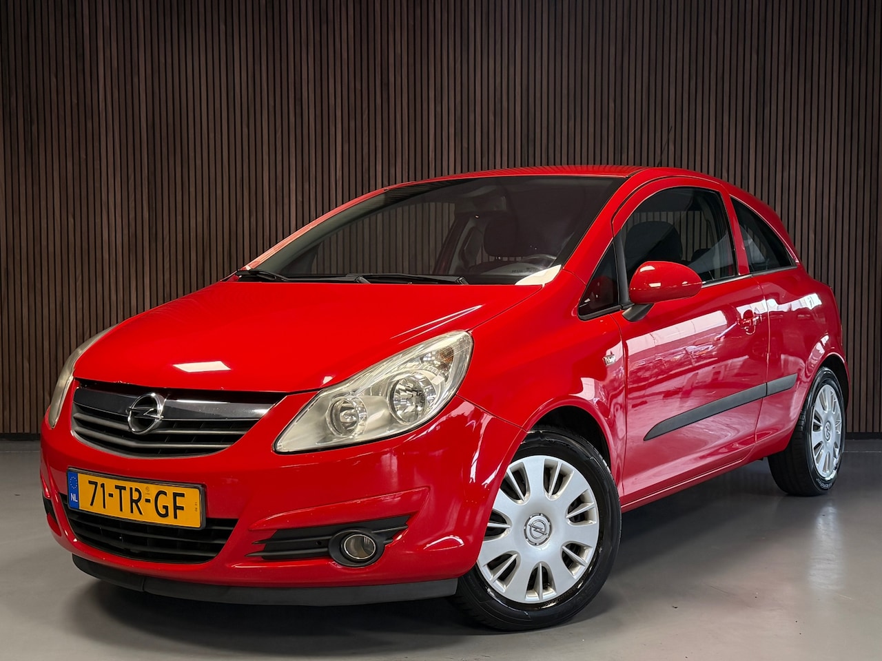 Opel Corsa - 1.2-16V Enjoy AUTOMAAT/STOEL&STUURVERWARMING/CRUISE CONTROL/AIRCO/ELEKTRISCHE RAMEN/ELEKTR - AutoWereld.nl