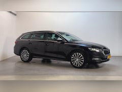 Skoda Octavia Combi - 1.0 e-TSI DSG Business Edition Camera Stoelverwarming Trekhaak App Connect