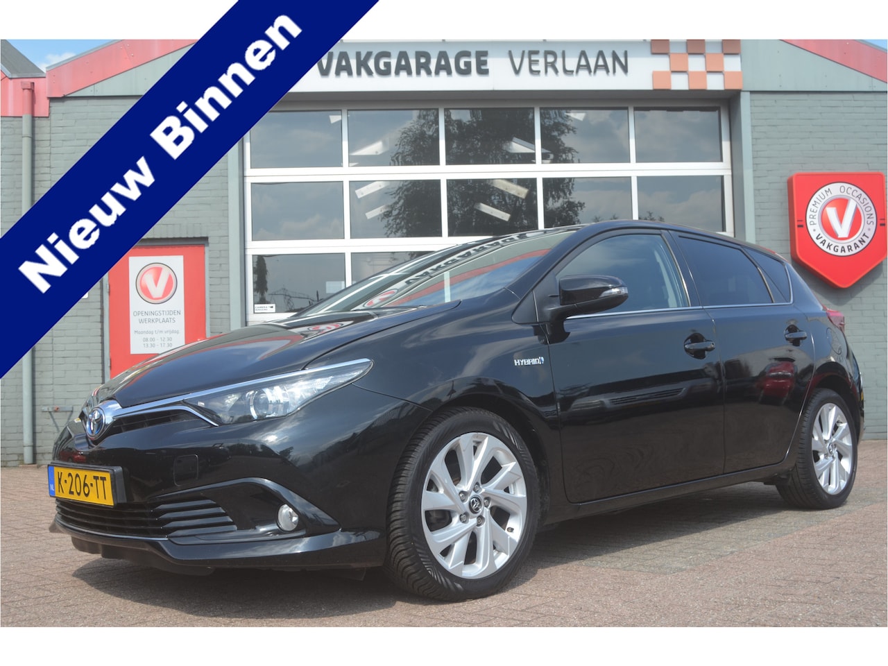 Toyota Auris Touring Sports - 1.8 Hybrid Dynamic Go 1.8 Hybrid Dynamic Go - AutoWereld.nl