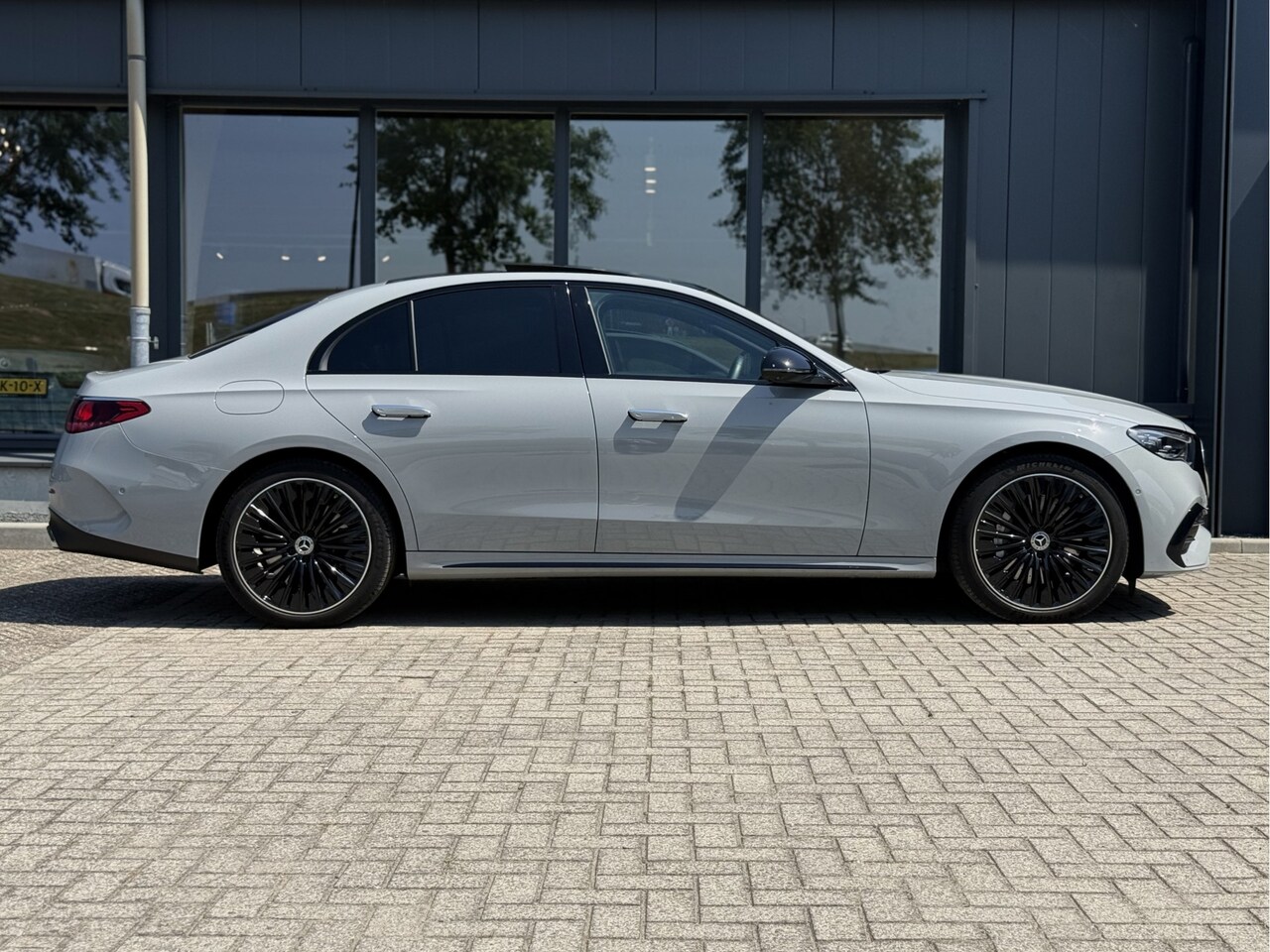 Mercedes-Benz E-klasse - 300 de AMG Line Hyperscreen - AutoWereld.nl