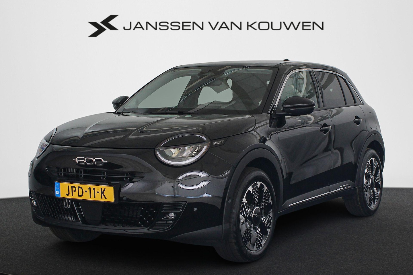Fiat 600 - 1.2 Hybrid La Prima / Navi / Leer / Clima / Carplay / 2+6 Jaar Garantie - AutoWereld.nl