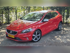 Volvo V40 - 2.0 D2 R-Design Business NAP PDC Bi-Xenon Navi Stoelverwarming Verw. voorruit | Nieuwe Dbriem | Grote beurt