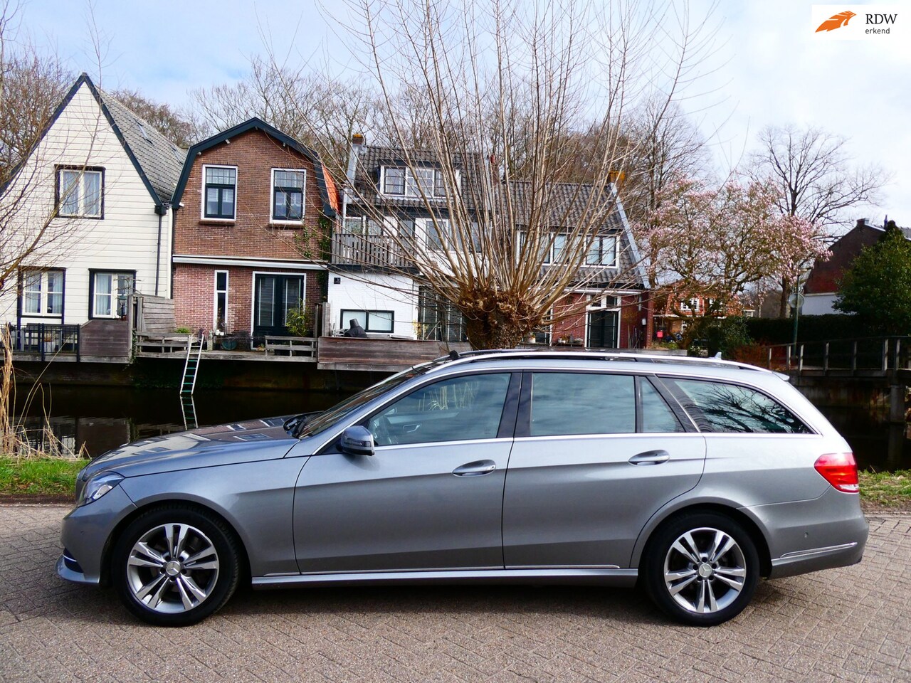 Mercedes-Benz E-klasse Estate - 300 Ambition Avantgarde 6-Cil. Schuifdak Navi - AutoWereld.nl