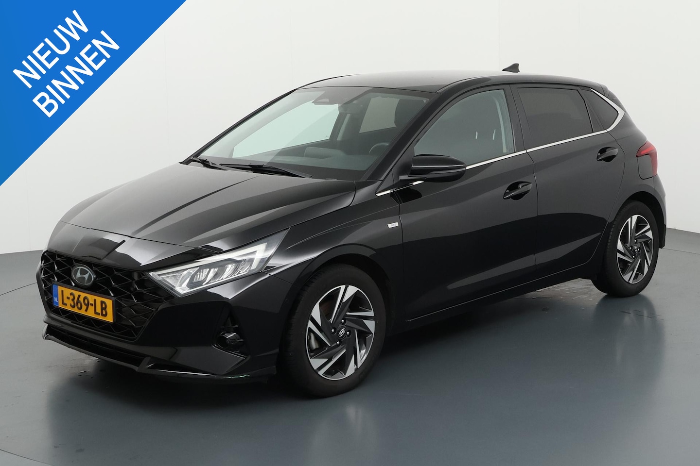 Hyundai i20 - 1.0 T-GDI PREMIUM I STOELVERWARMING I APPLE CARPLAY I P-CAMERA I CLIMATE CONTROL - AutoWereld.nl